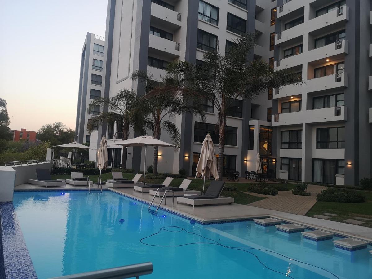 The Regency - Cosy Private Hotel Apartment - Unit 219 Pretoria Exterior photo